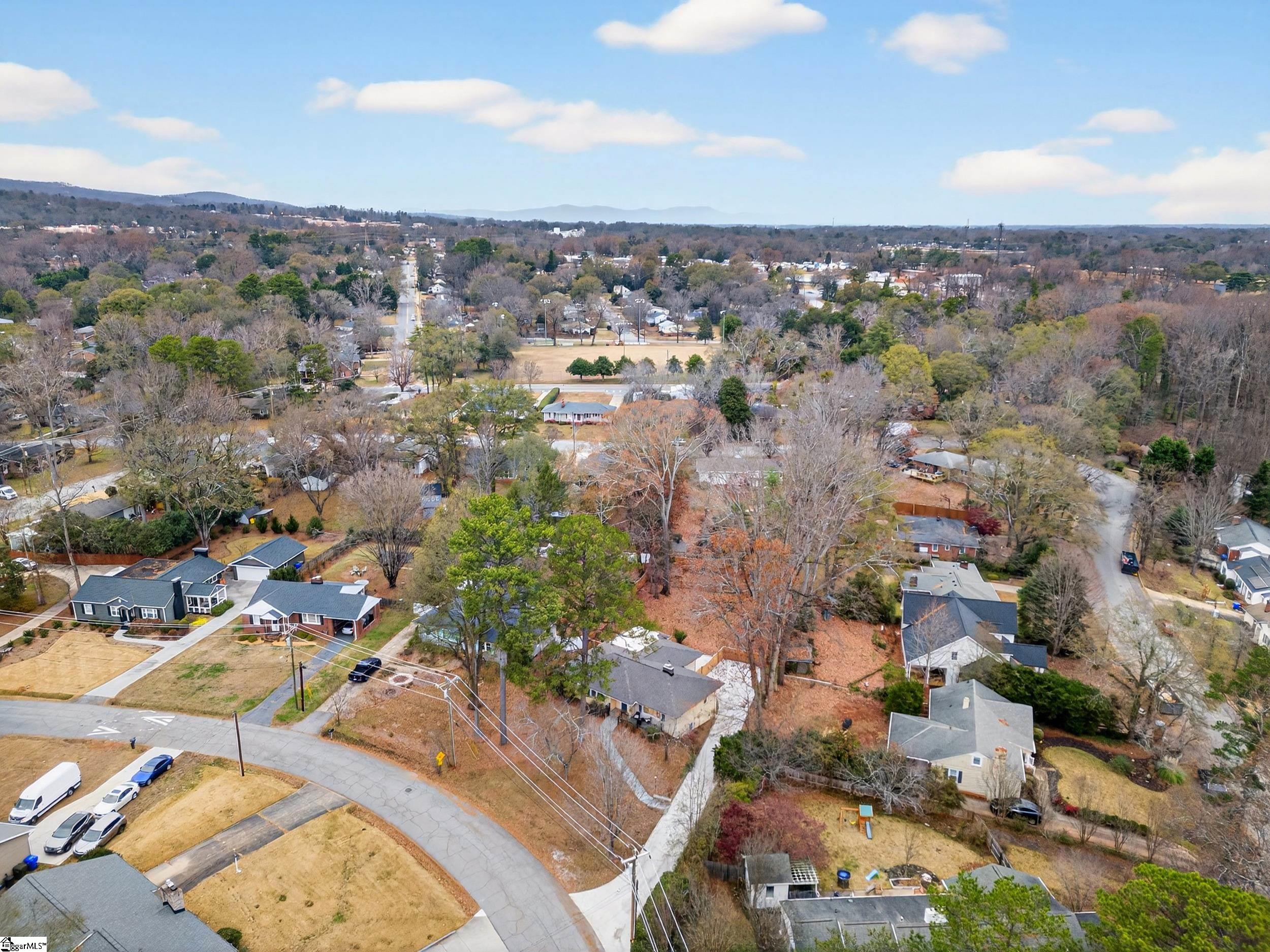Greenville, South Carolina 29609, United States, 4 Bedrooms Bedrooms, ,2 BathroomsBathrooms,Residential,Active,252356