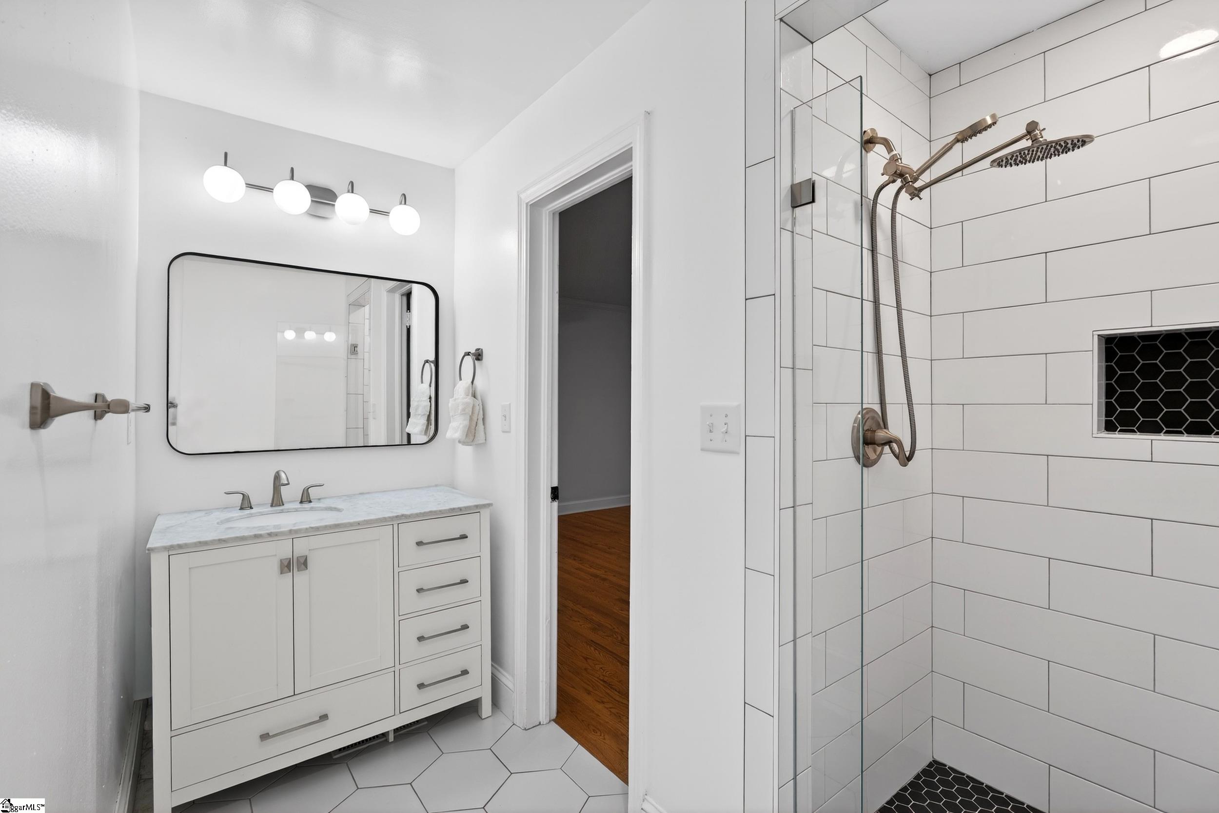 Greenville, South Carolina 29609, United States, 4 Bedrooms Bedrooms, ,2 BathroomsBathrooms,Residential,Active,252356