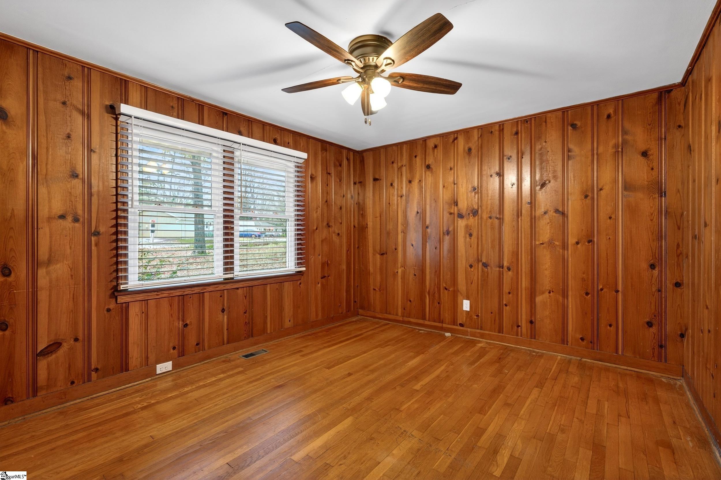 Greenville, South Carolina 29609, United States, 4 Bedrooms Bedrooms, ,2 BathroomsBathrooms,Residential,Active,252356