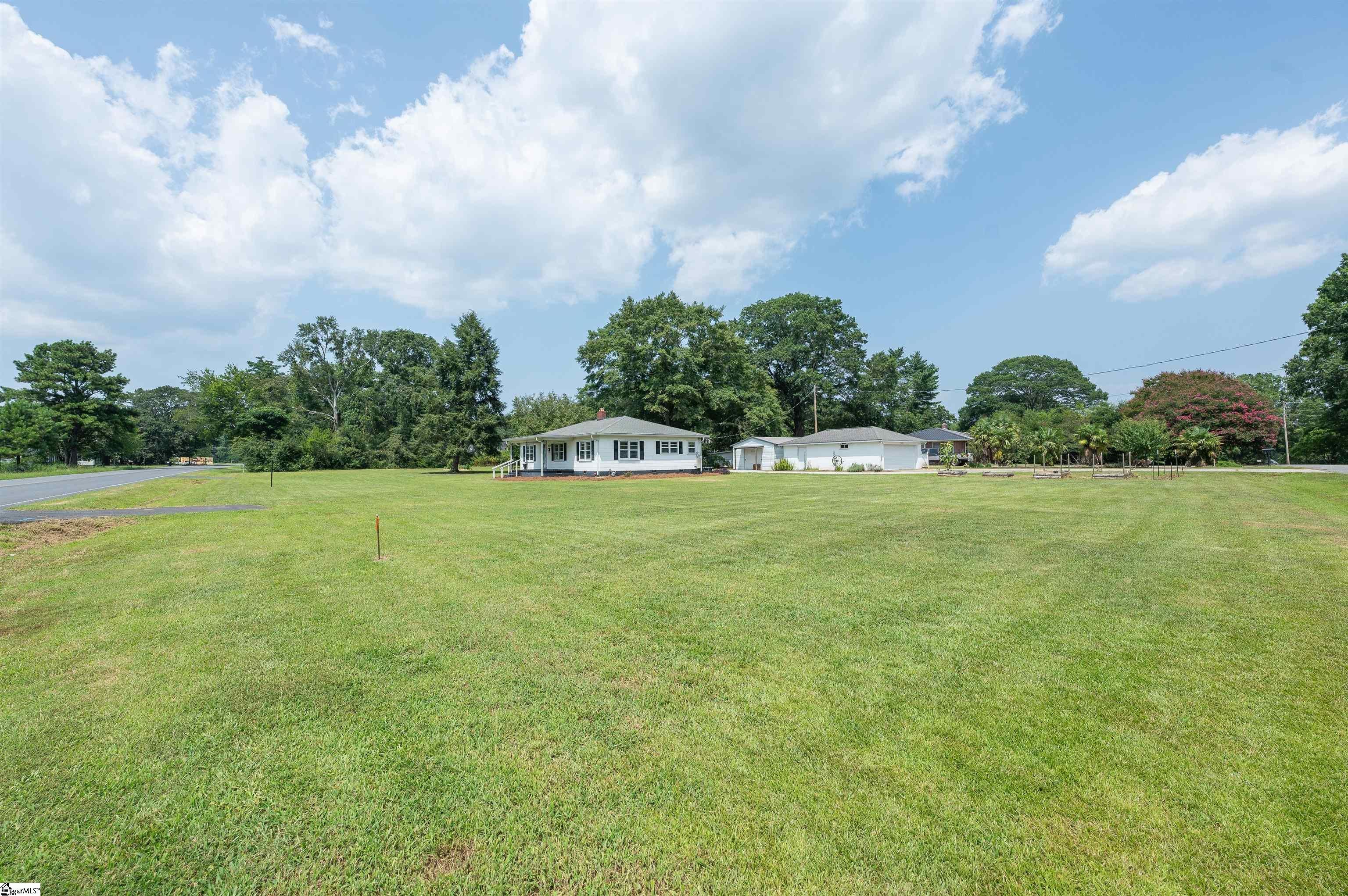 615 Belton Highway