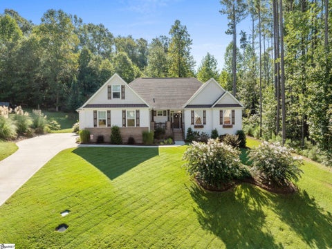 Photo of 35 Pinerock Drive, Travelers Rest, SC 29690 (MLS # 1603696)