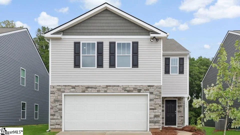 233 Deskin Lane