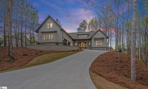 Photo of 16 Pinerock Drive, Travelers Rest, SC 29690 (MLS # 1586657)