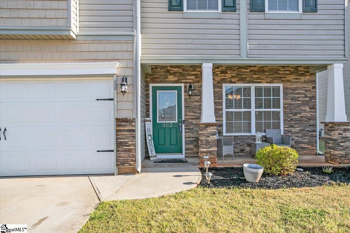 Greer, South Carolina 29651, United States, 4 Bedrooms Bedrooms, ,3 BathroomsBathrooms,Residential,Active,105044