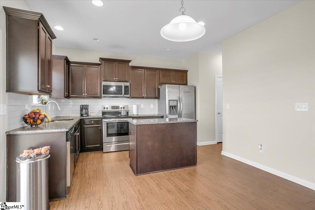 Greer, South Carolina 29651, United States, 4 Bedrooms Bedrooms, ,3 BathroomsBathrooms,Residential,Active,105044