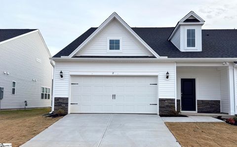 Photo of 11 Reames Court, Greenville, SC 29611 (MLS # 1575542)