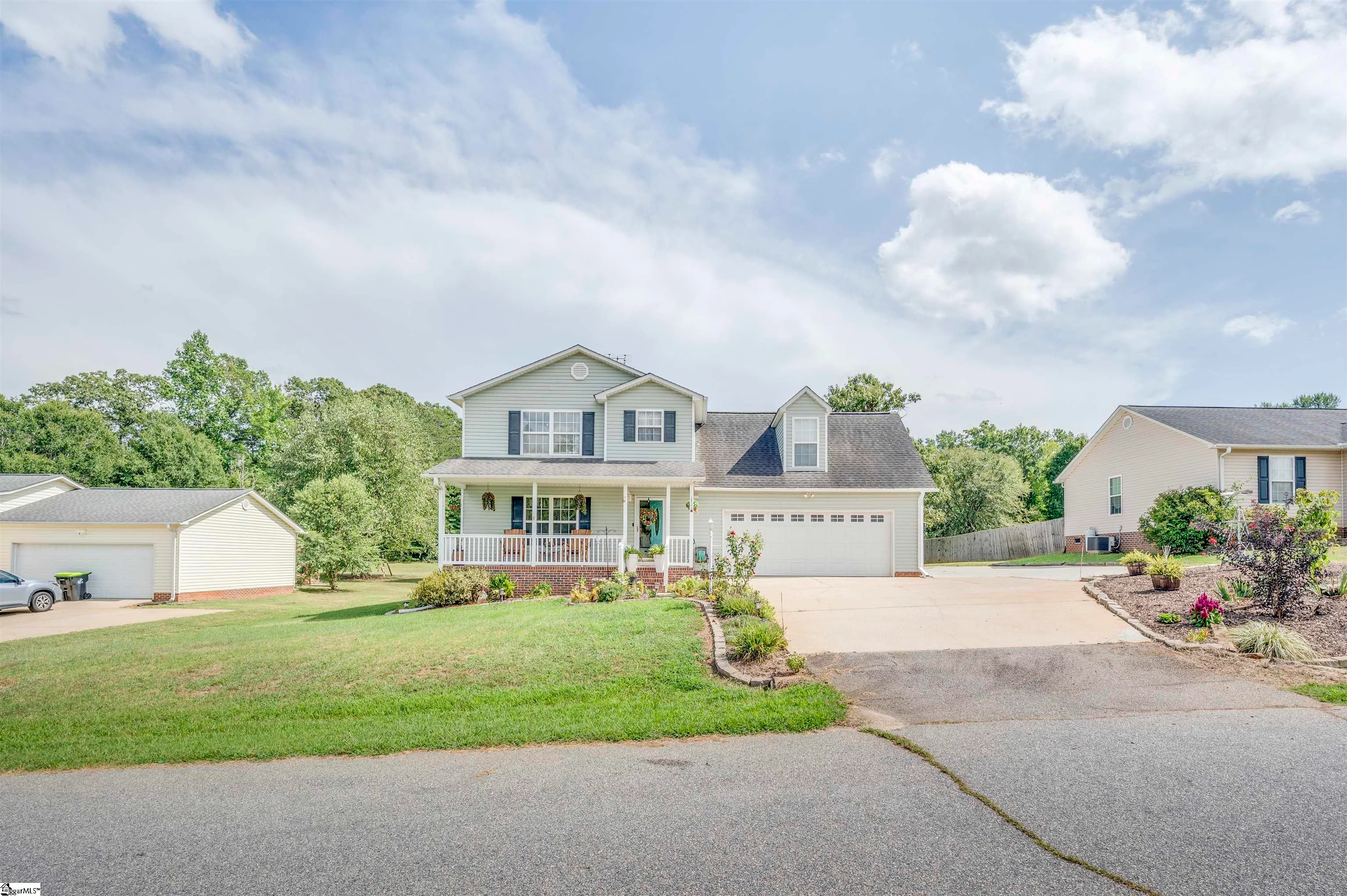 202 Shady Pines Way