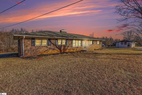 Photo of 315 Graham Chapel Road, Cowpens, SC 29330 (MLS # 1579050)