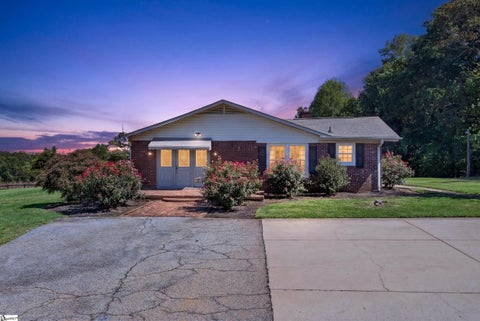 Photo of 3858 N Highway 101, Greer, SC 29651 (MLS # 1605054)