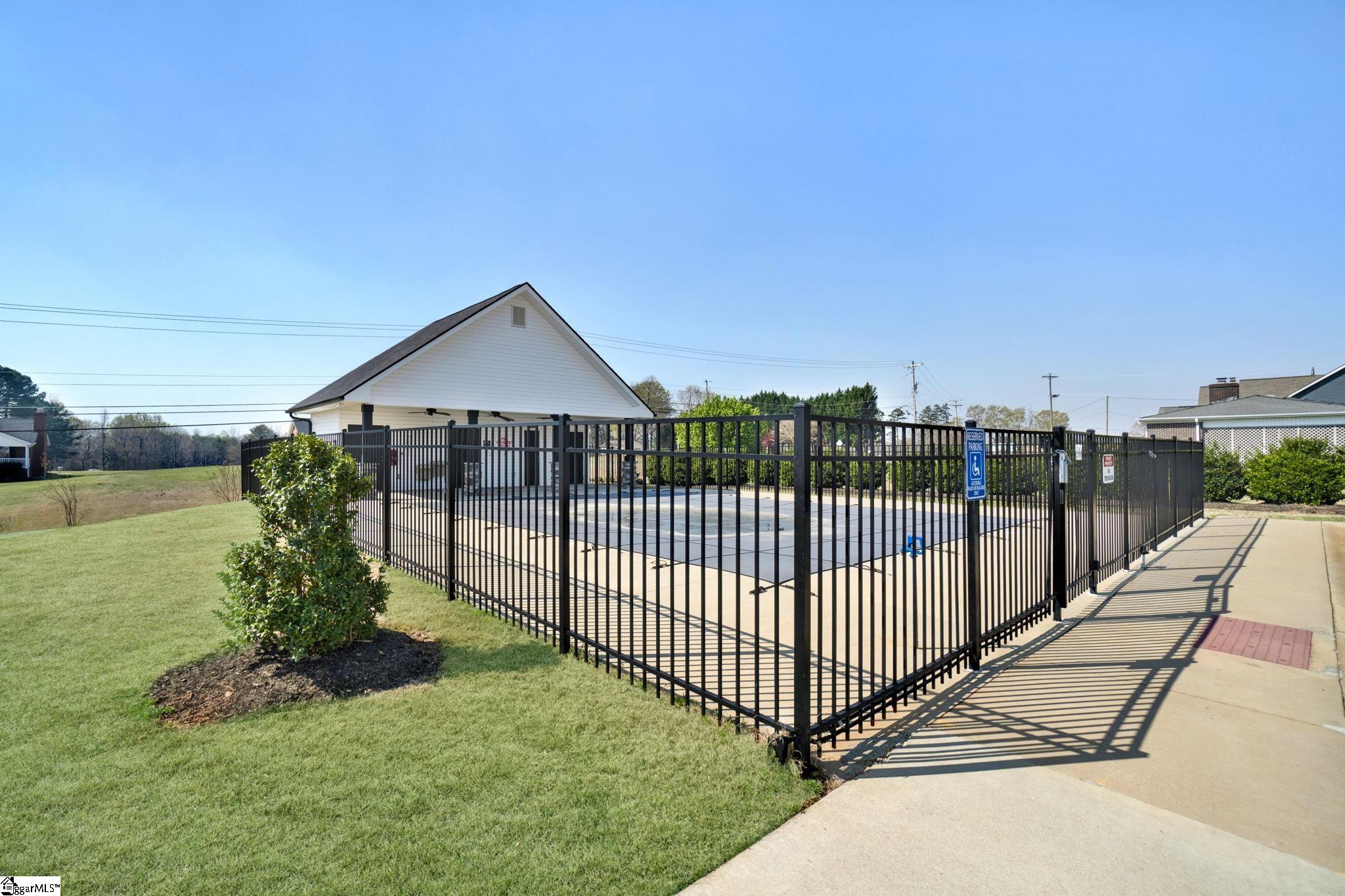 Greer, South Carolina 29651, United States, 3 Bedrooms Bedrooms, ,3 BathroomsBathrooms,Residential,Active,96509