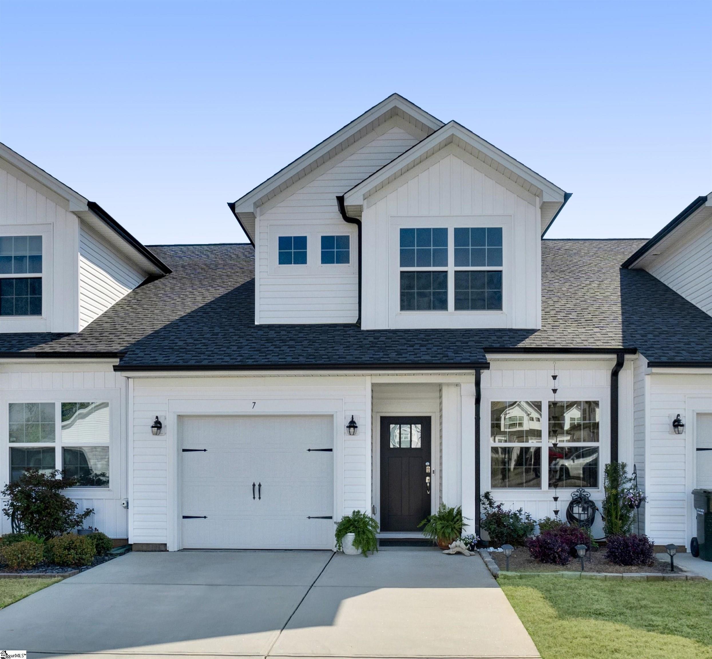 Greer, South Carolina 29651, United States, 3 Bedrooms Bedrooms, ,3 BathroomsBathrooms,Residential,Active,96509