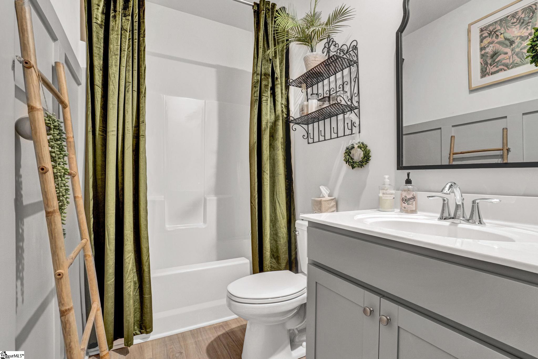 Greer, South Carolina 29651, United States, 3 Bedrooms Bedrooms, ,3 BathroomsBathrooms,Residential,Active,96509