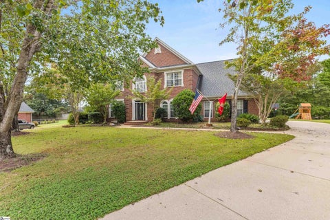 Photo of 477 Waterford Point Drive, Boiling Springs, SC 29316 (MLS # 1606104)