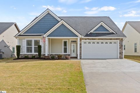 Photo of 924 Hunterdale Lane, Boiling Springs, SC 29316 (MLS # 1587159)