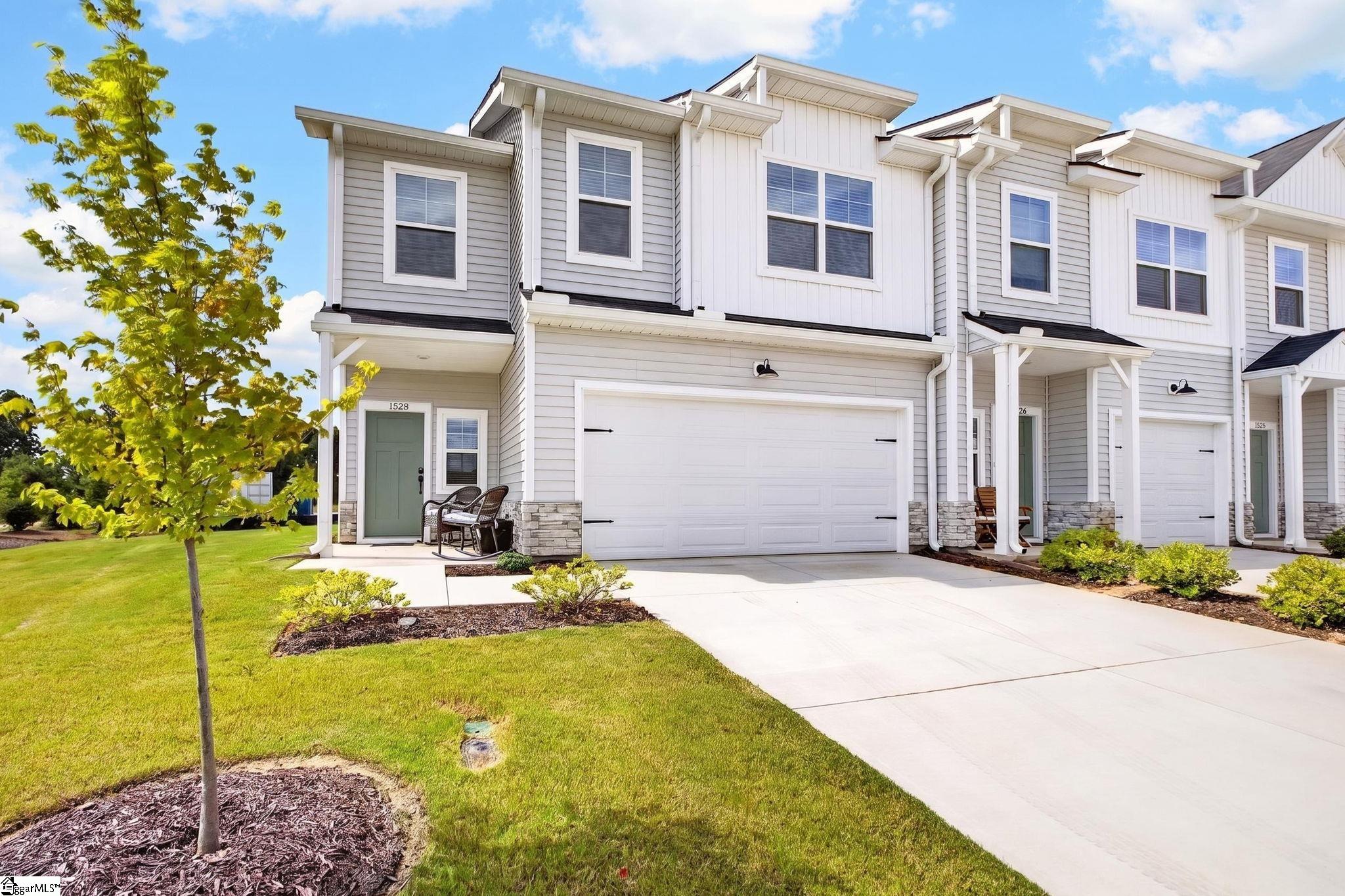 1528 Yellowwood Court