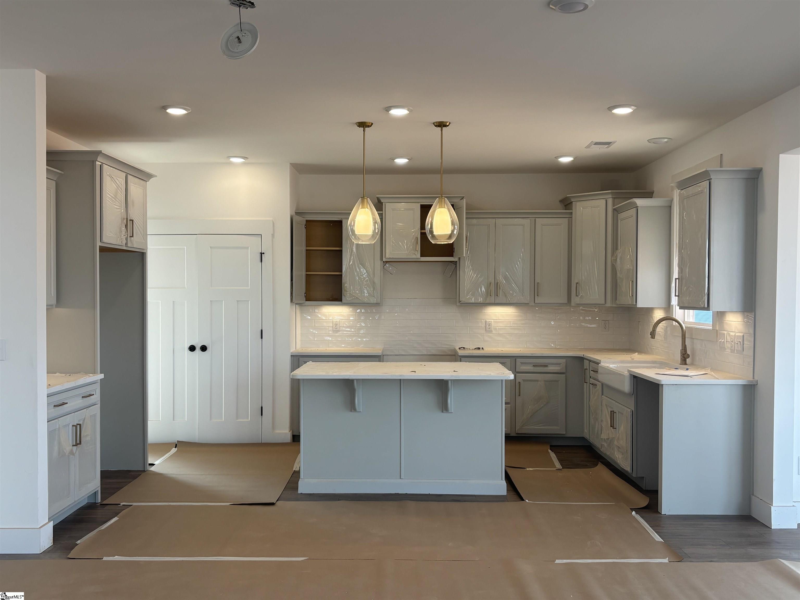 1018 Fox Hollow Street