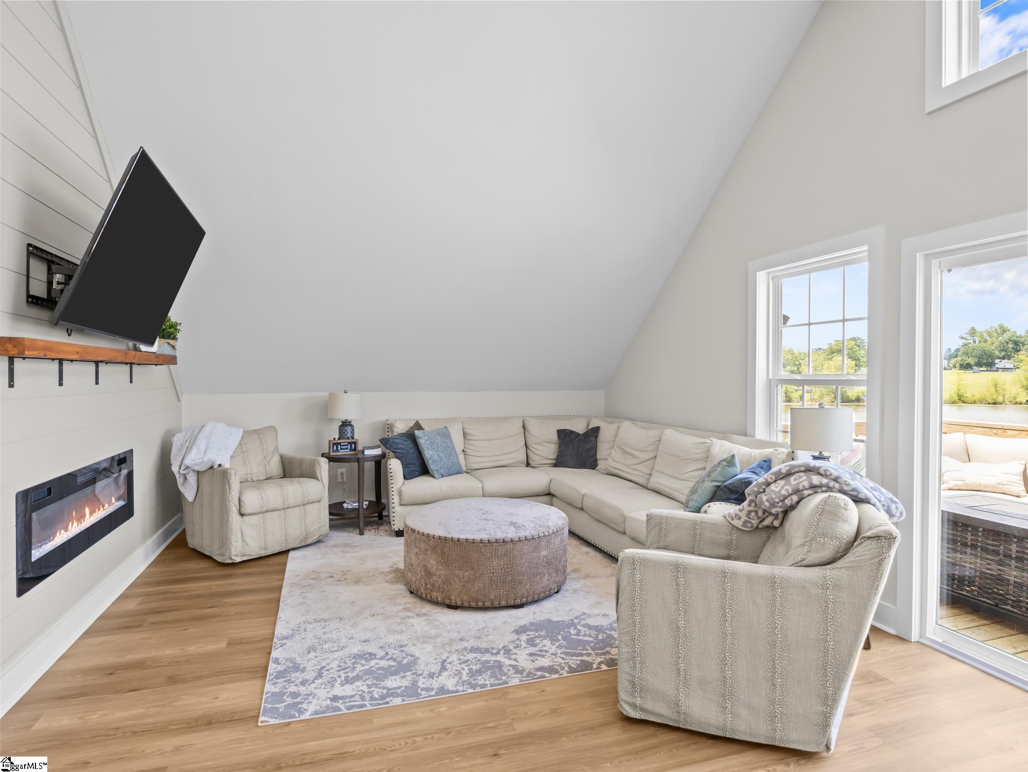 1080 Melvin Hill Road