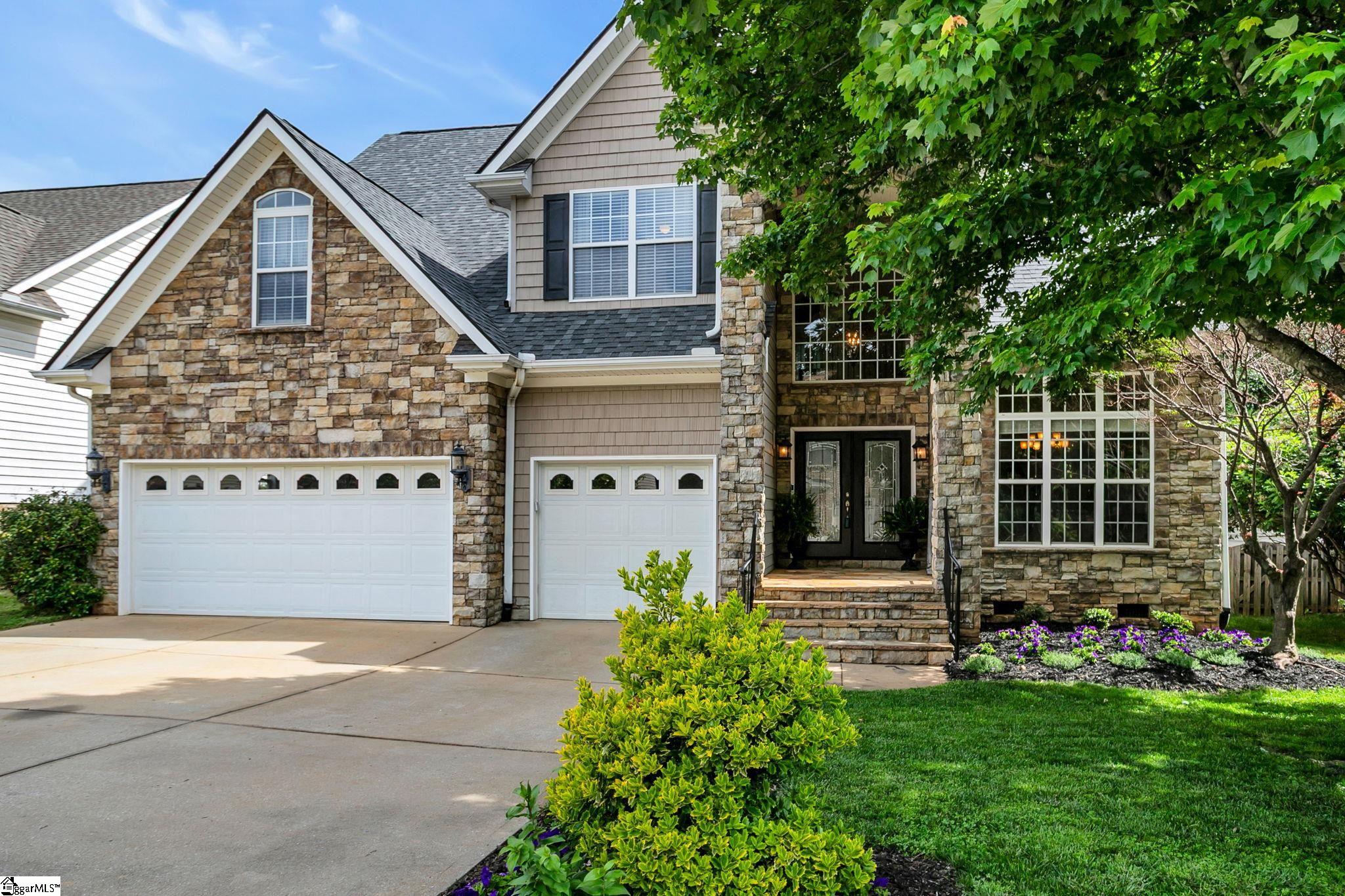 25 Ashby Grove Drive, Simpsonville, SC Home for Sale 2 25 Ashby Grove Drive