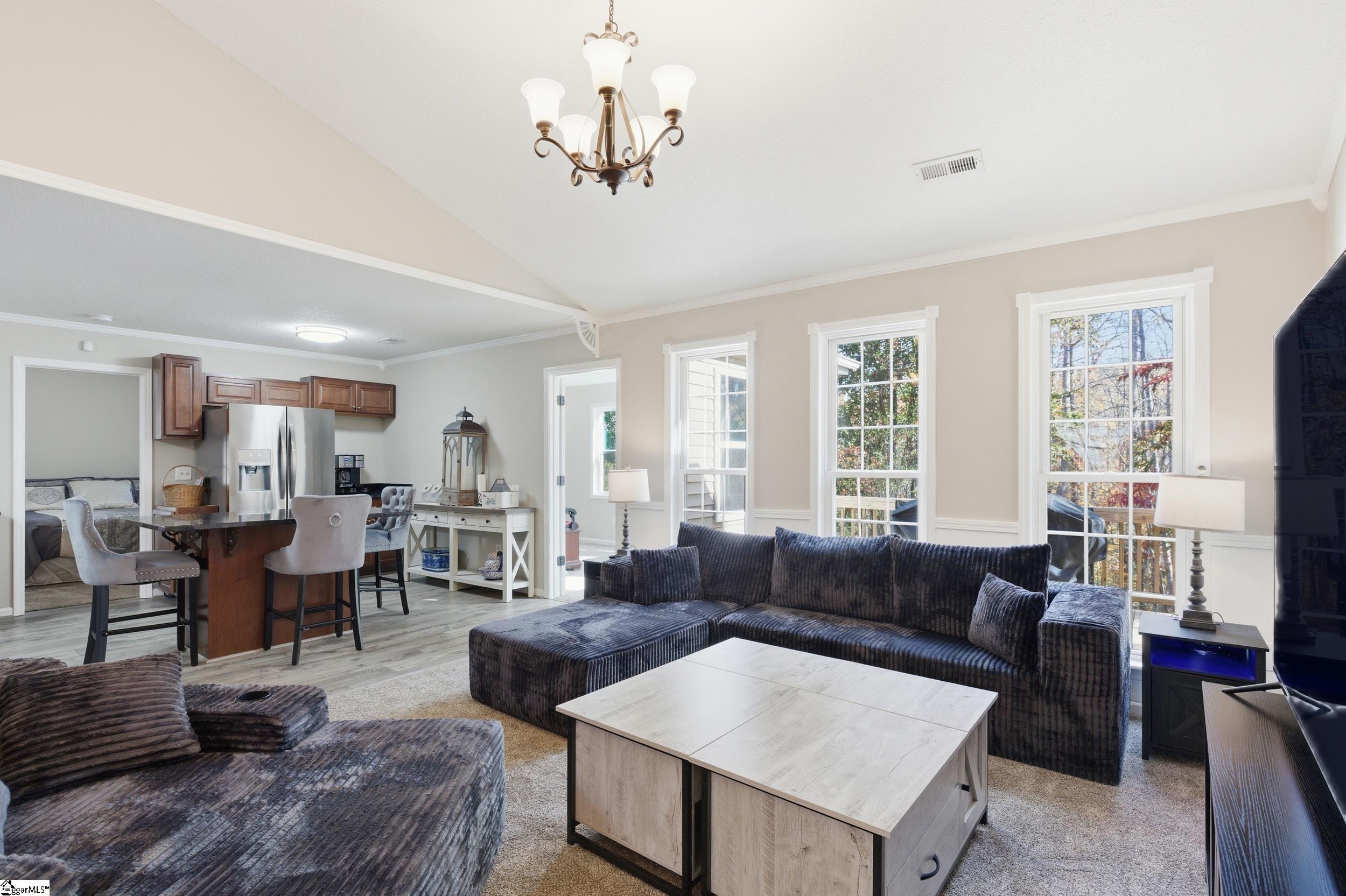 284 Huntington Drive