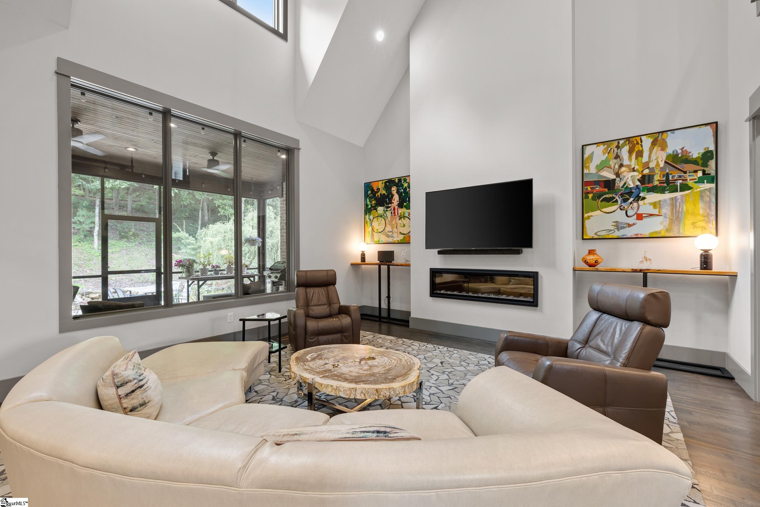 112 Gascony Drive