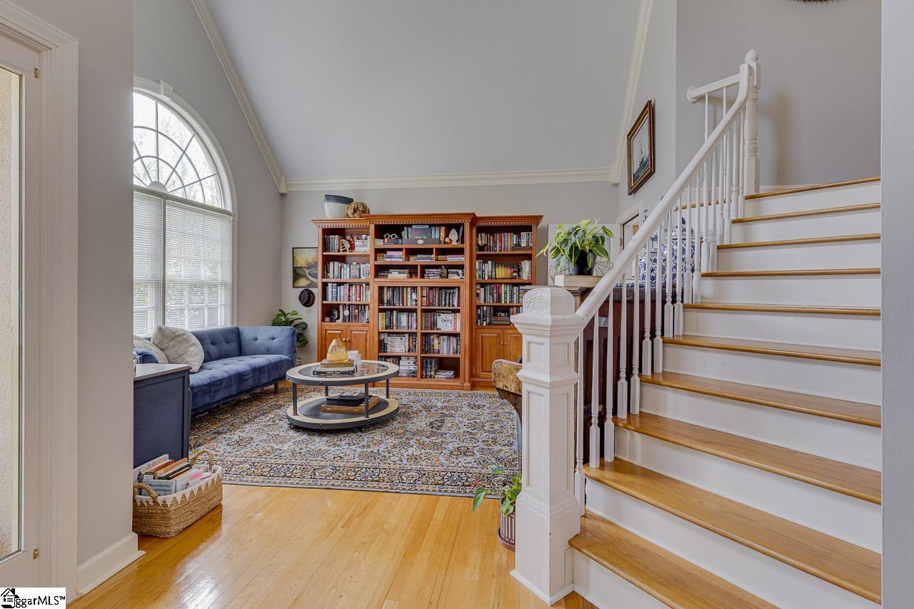 106 Pebble Creek Way