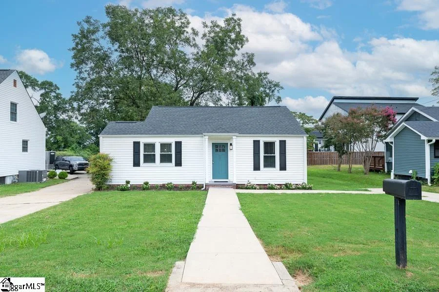 105 E Bearden Street