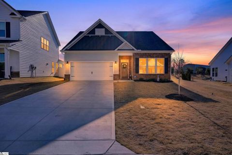 Photo of 305 Addie Court, Woodruff, SC 29388 (MLS # 1579657)