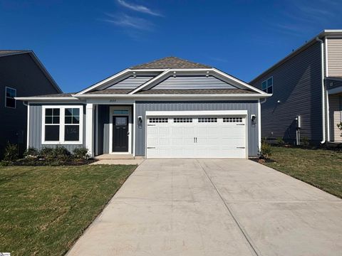 Photo of 2032 Halton Oaks Drive Lot 136 #Lot 136, Spartanburg, SC 29303 (MLS # 1572729)