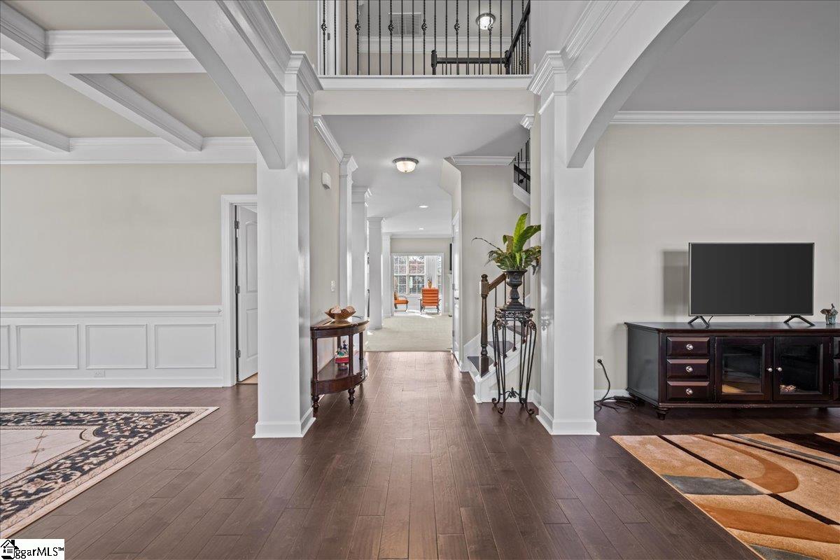 324 Crestgate Way