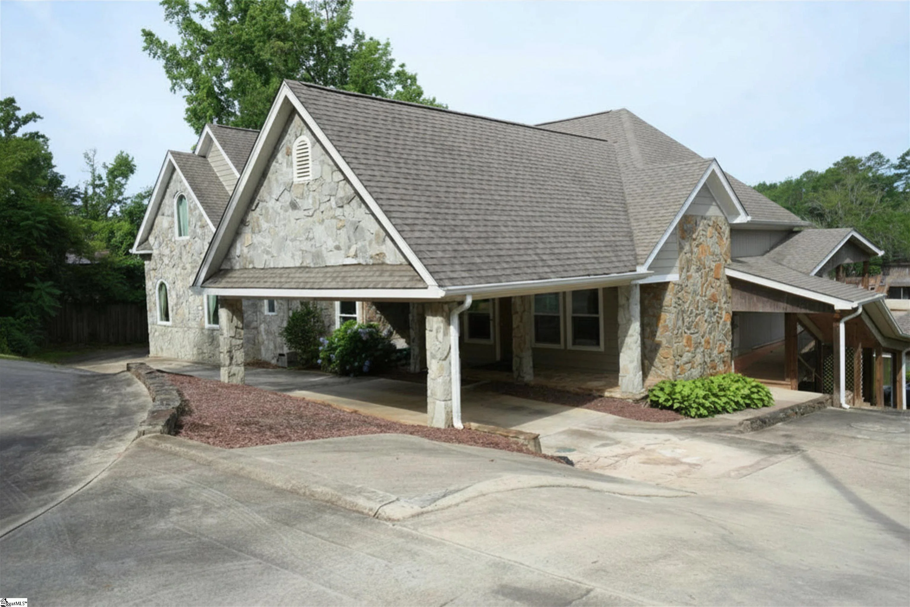 10 Scout Road
