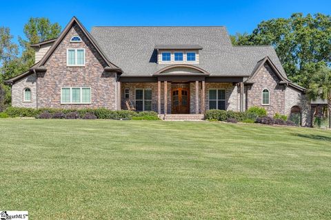 Photo of 235 Hammett Road, Wellford, SC 29385 (MLS # 1572214)