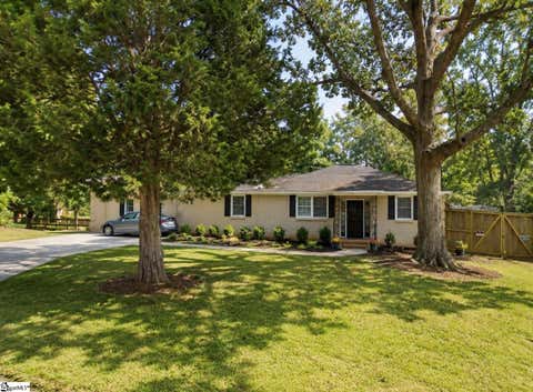 Photo of 34 Ridgeway Drive, Greenville, SC 29605 (MLS # 1600273)