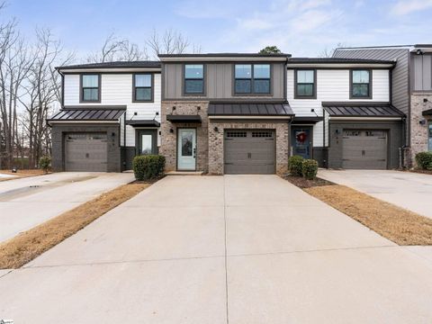 Photo of 61 Connaught Court, Mauldin, SC 29662 (MLS # 1581128)