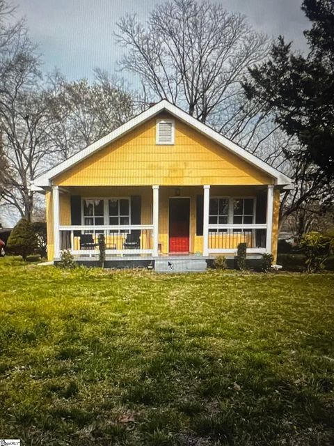 Photo of 505 S Randolph Avenue, Landrum, SC 29356 (MLS # 1585548)