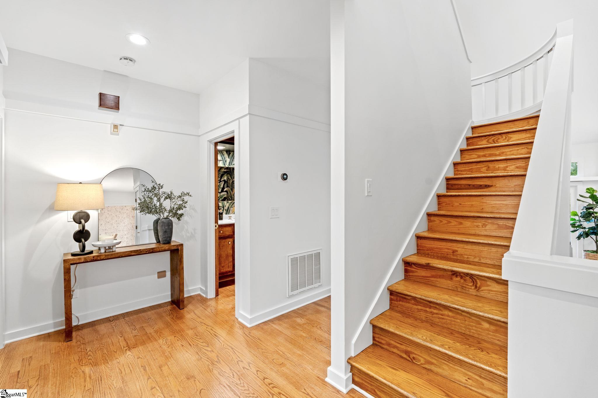 8 De Braham Court