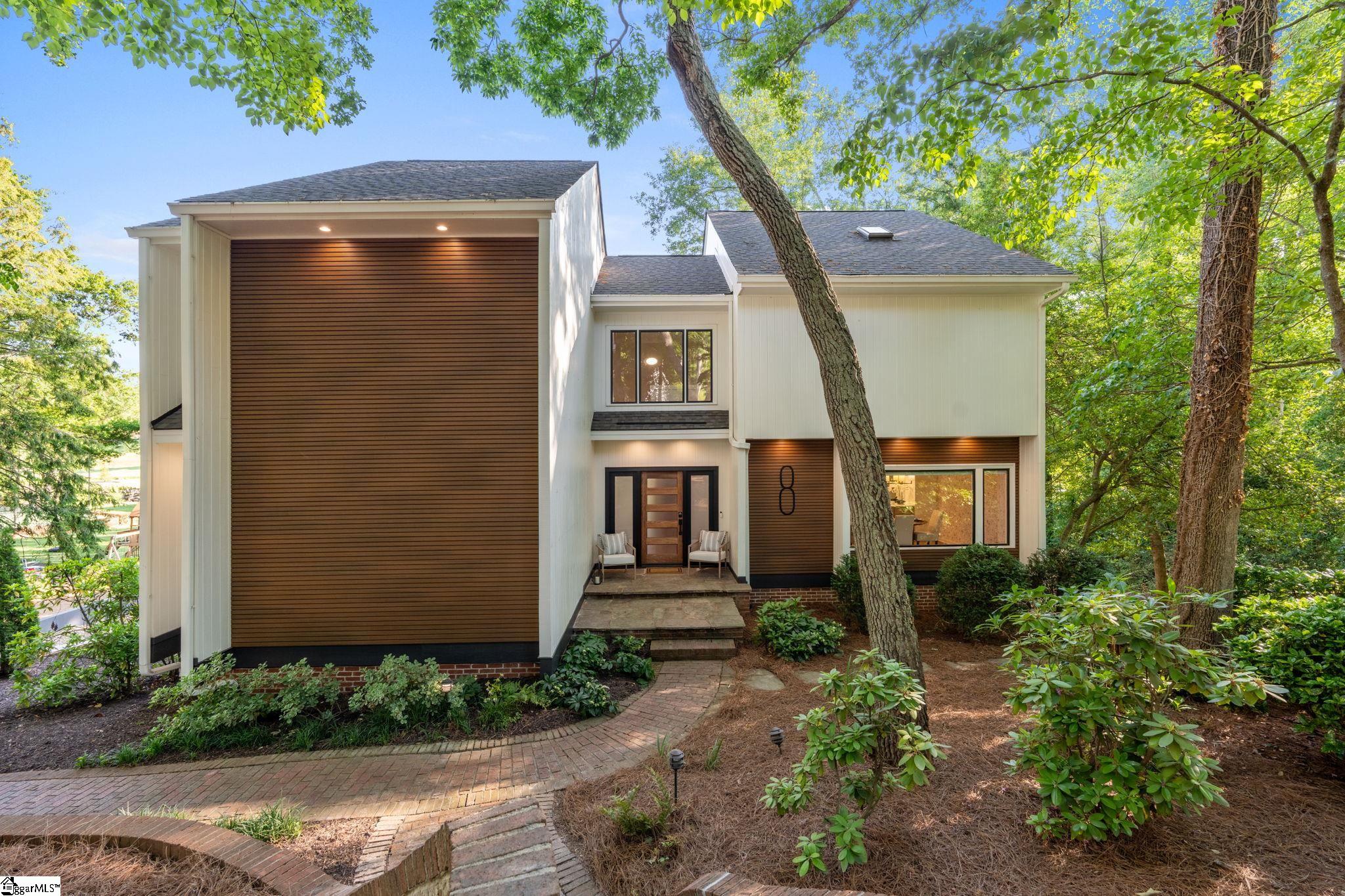 8 De Braham Court
