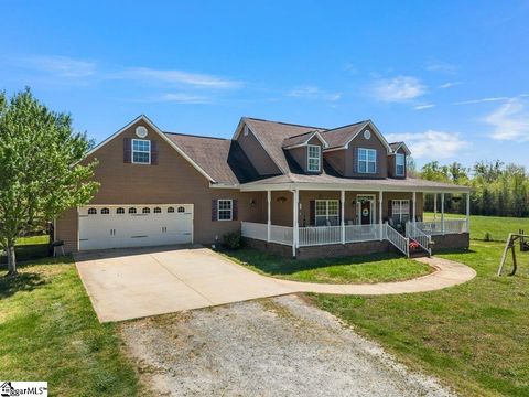 Photo of 510 Cole Road, Campobello, SC 29322 (MLS # 1587908)