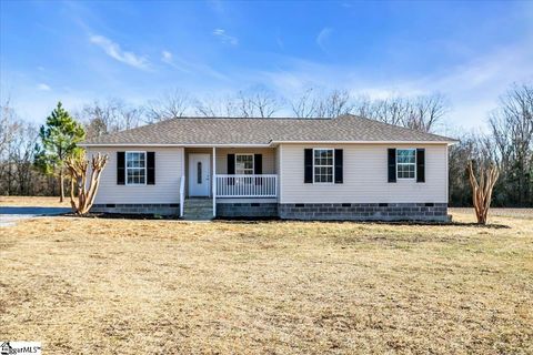 Photo of 2515 Trail Road, Belton, SC 29627 (MLS # 1577682)