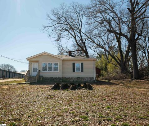 A home in Woodruff