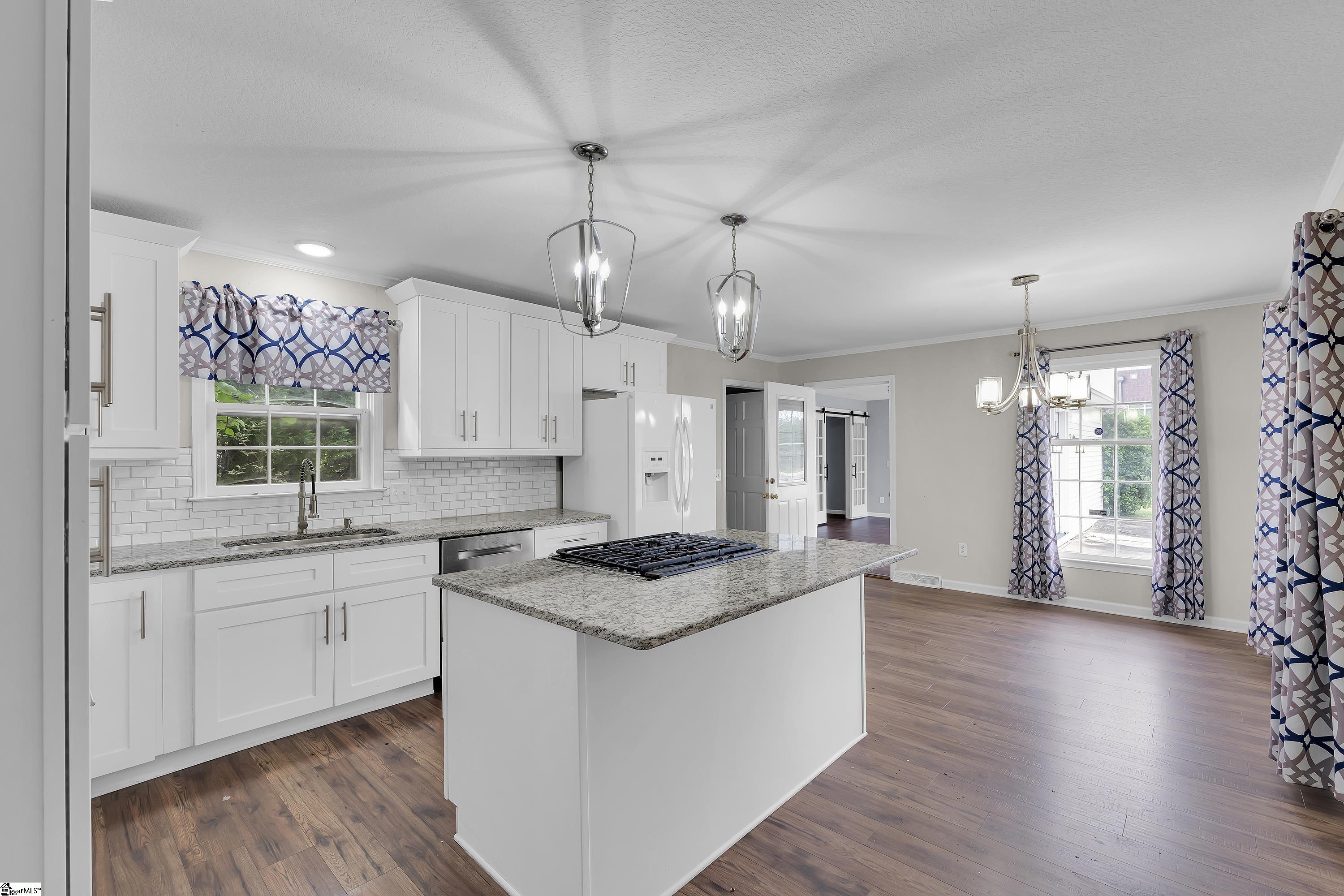 Greenville, South Carolina 29615, United States, 5 Bedrooms Bedrooms, ,4 BathroomsBathrooms,Residential,Active,244760