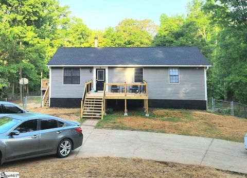 Photo of 5202 Fairview Road, Gray Court, SC 29645 (MLS # 1589518)
