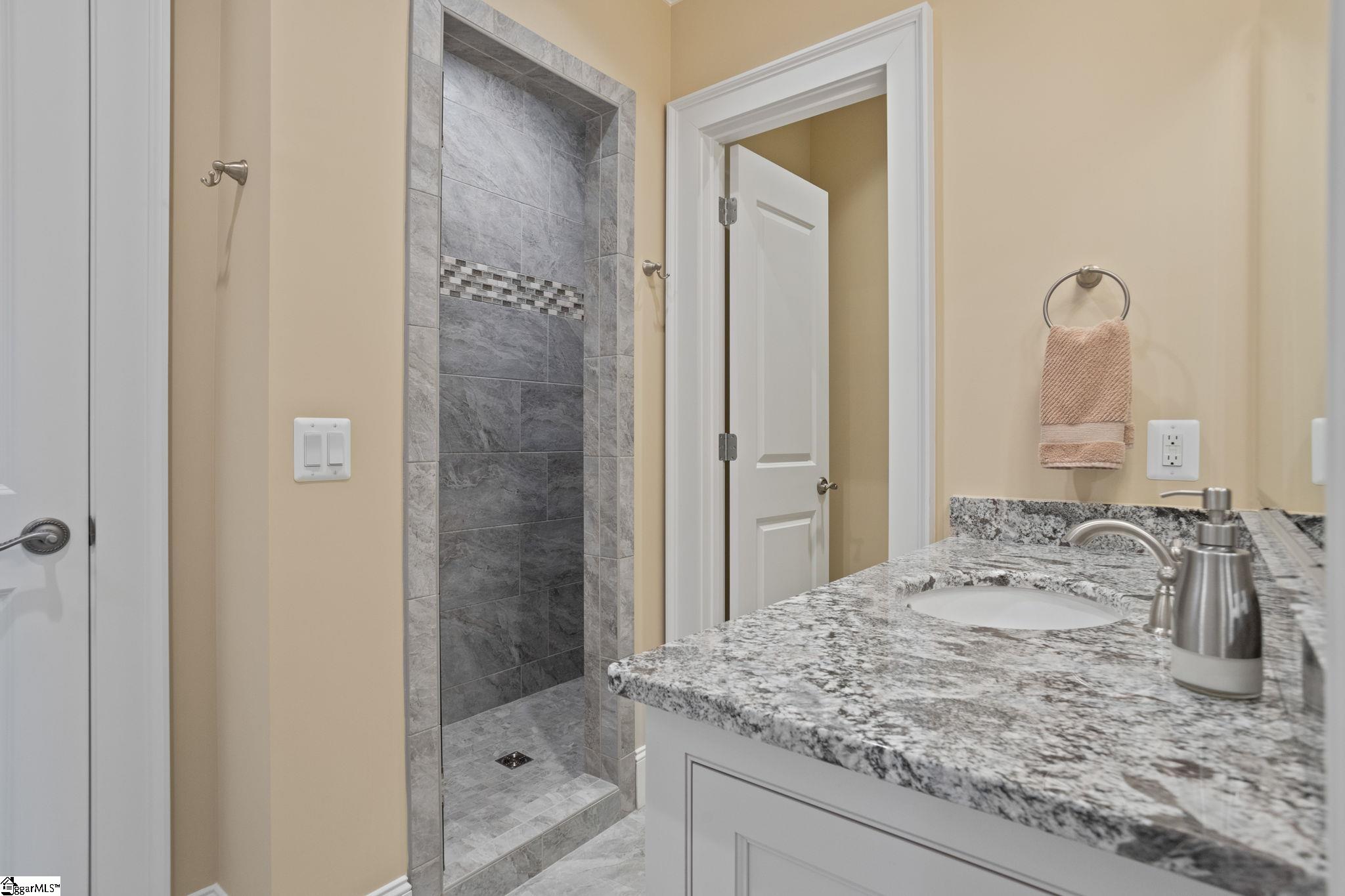 Greenville, South Carolina 29617, United States, 4 Bedrooms Bedrooms, ,5 BathroomsBathrooms,Residential,Active,146710