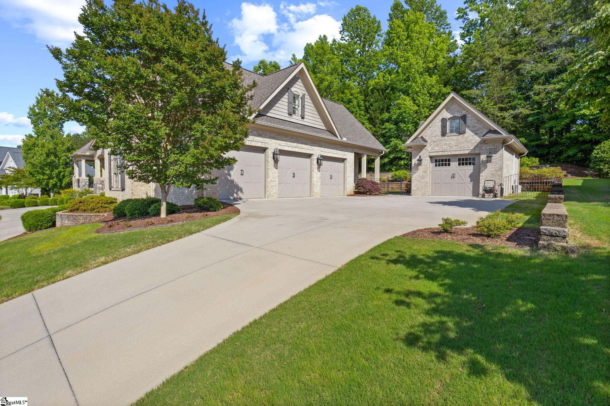 105 Hampton Grove Way
