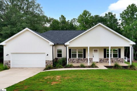 Photo of 208 Anchor Road, Greenville, SC 29617 (MLS # 1571924)