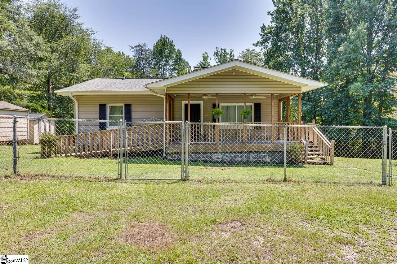 520 Chestnut Ridge Road, Marietta, SC, 29661