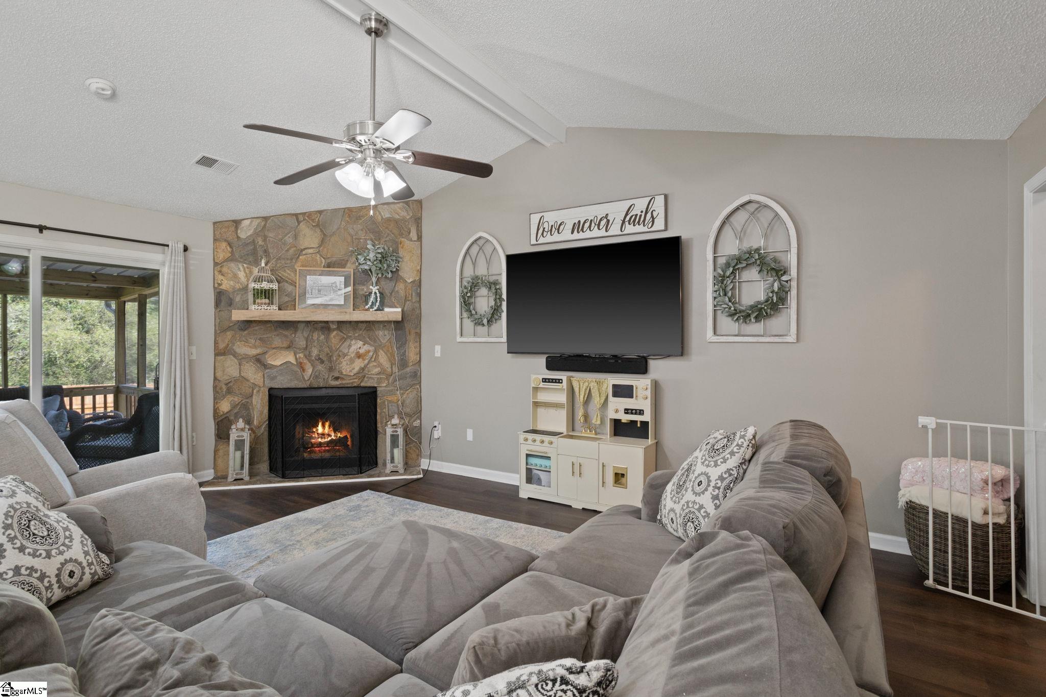 105 Woodland Road