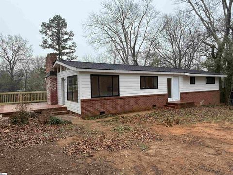 Photo of 306 Hermitage Road, Greenville, SC 29615 (MLS # 1578914)
