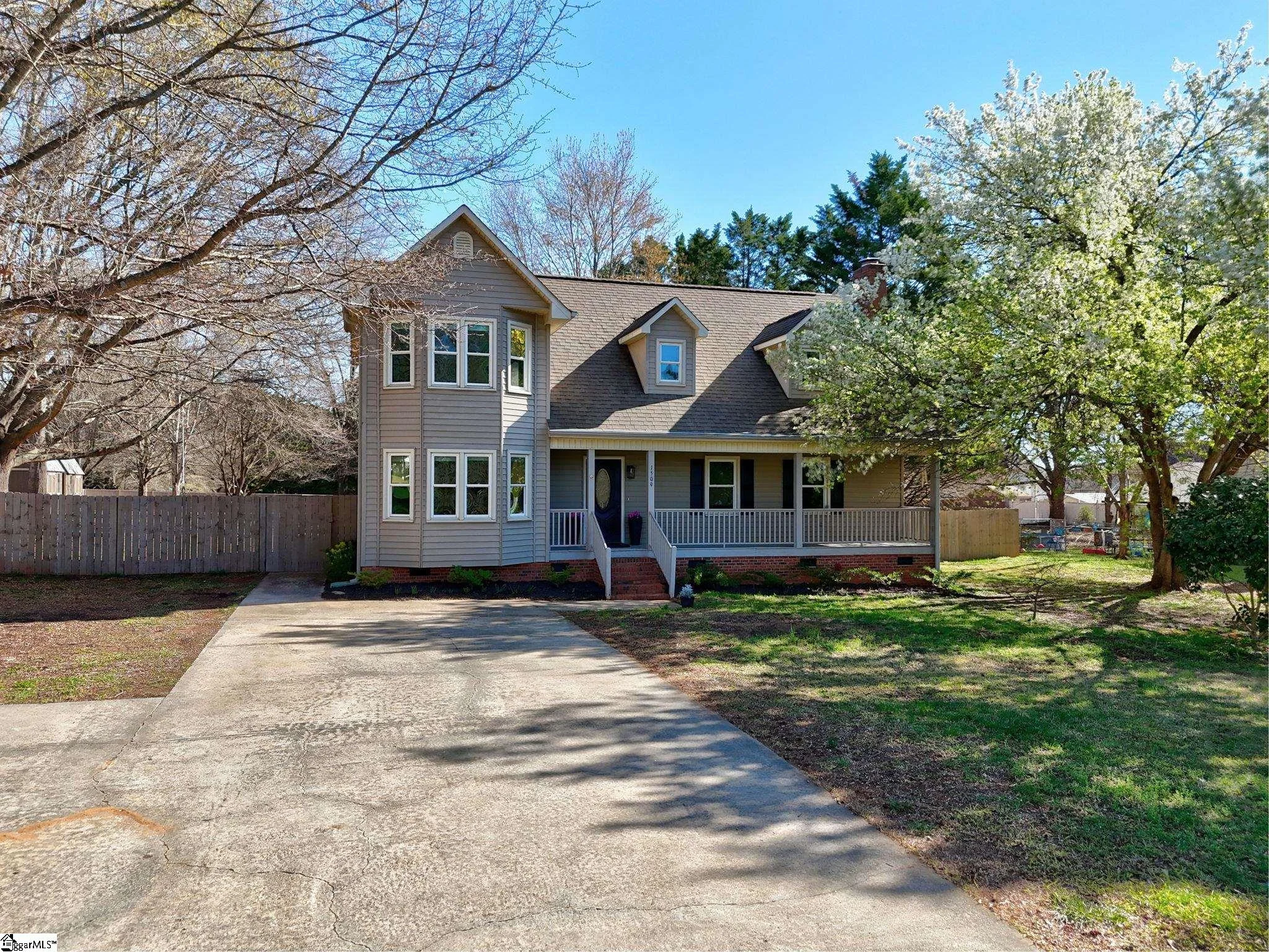1509 Crestview Road
