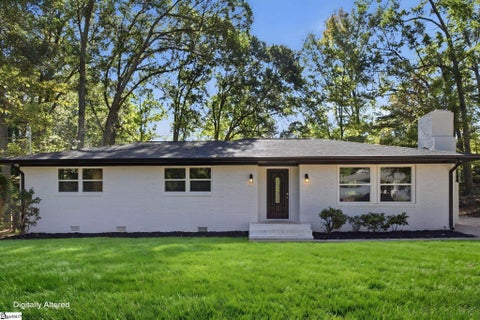 Photo of 329 Amherst Drive, Spartanburg, SC 29306 (MLS # 1606374)