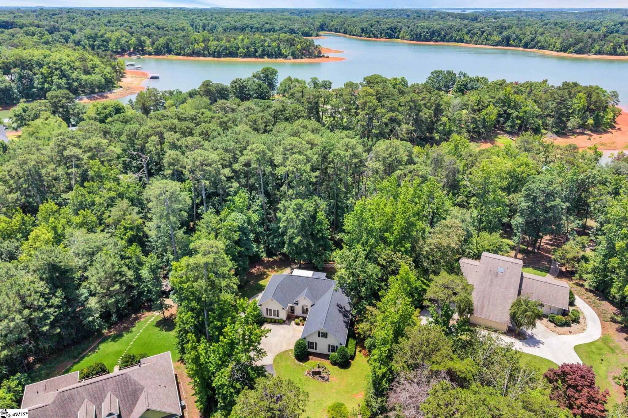 1017 Cove Circle